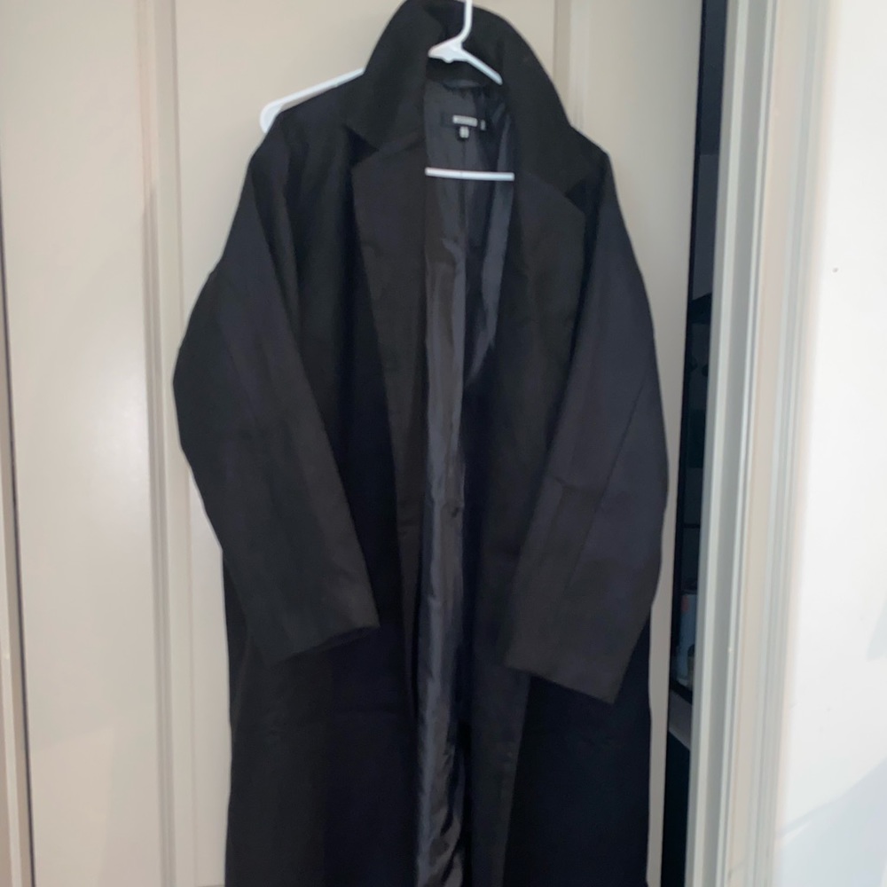 Trench coat never worn